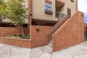 1512 Larimer St-Unit -5 in Denver, CO - Building Photo - Building Photo
