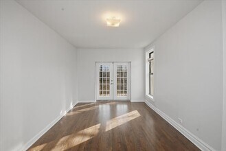 6541 S Woodlawn Ave, Unit 3 in Chicago, IL - Foto de edificio - Building Photo