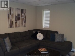 601 Grand Ave E in Chatham, ON - Building Photo - Building Photo