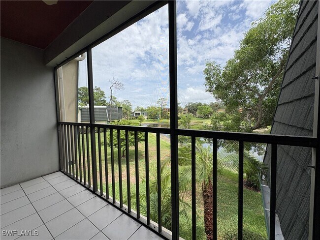 1706 Bald Eagle Dr in Naples, FL - Building Photo - Building Photo