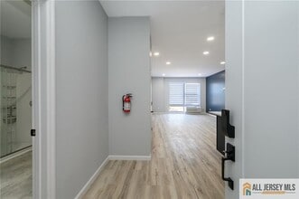 202 W 7th St in Plainfield, NJ - Building Photo - Building Photo