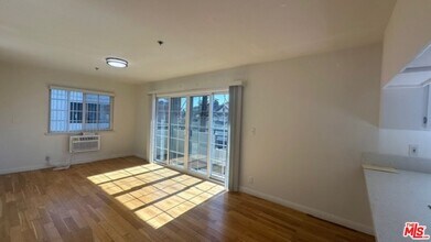 1212 Arapahoe St in Los Angeles, CA - Building Photo - Building Photo