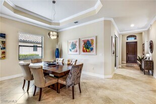 28692 Derry Ct in Bonita Springs, FL - Building Photo