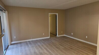 7934 Mission Center Ct, Unit A in San Diego, CA - Building Photo - Building Photo