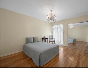 84 Marie Crescent in Commack, NY - Building Photo - Building Photo