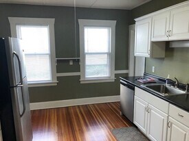 1175 Boulevard, Unit 1 first floor in West Hartford, CT - Building Photo