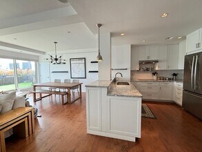 950 Massachusetts Ave in Cambridge, MA - Building Photo - Building Photo