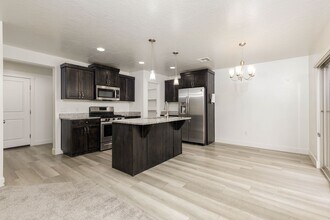 5910 Challenger Way in Saint George, UT - Building Photo - Building Photo