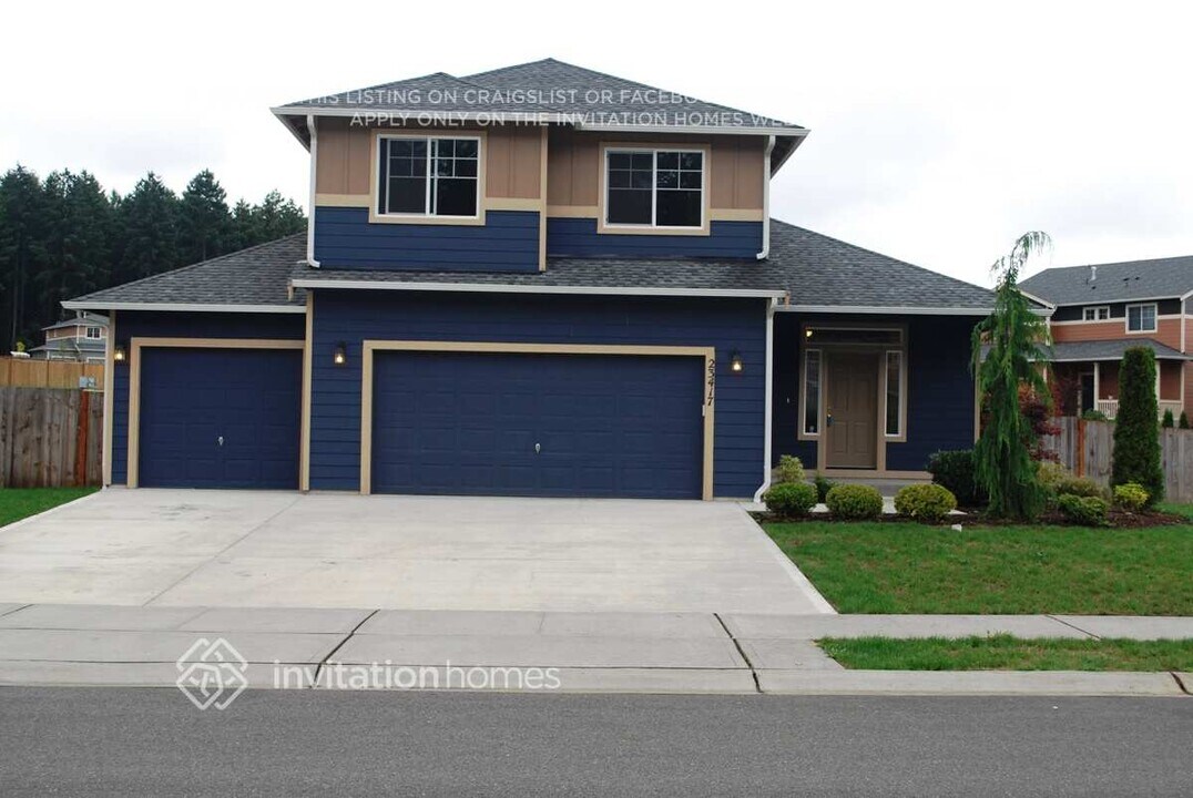 23417 77th Ave E in Graham, WA - Foto de edificio