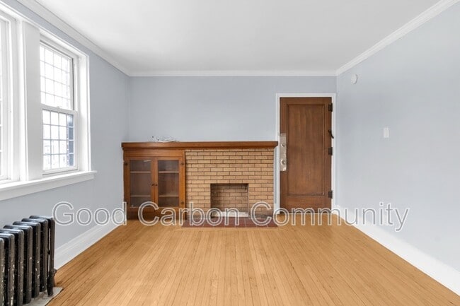 property at 8 E Depew Ave