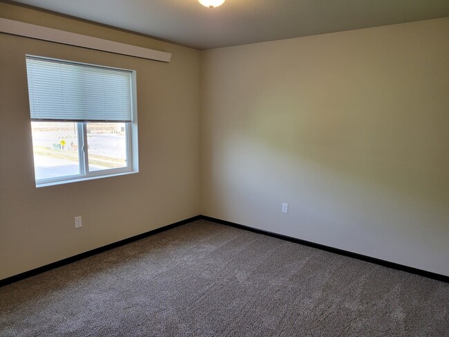 Johnson Ranch Apartments in Rapid City, SD - Building Photo - Building Photo