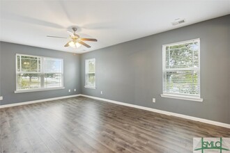 2 Millwood Lake Dr in Savannah, GA - Building Photo - Building Photo