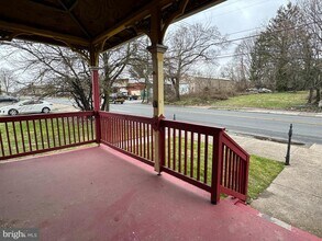 519 E 9th St-Unit -1F in Chester, PA - Building Photo - Building Photo