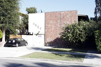 4528 Vista Del Monte Ave in Sherman Oaks, CA - Building Photo - Building Photo