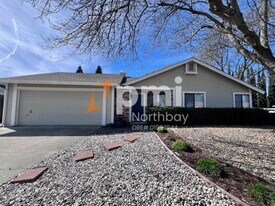 677 Cordelia Cir in Vacaville, CA - Building Photo