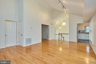 1565 Church Hill Pl in Reston, VA - Building Photo - Building Photo