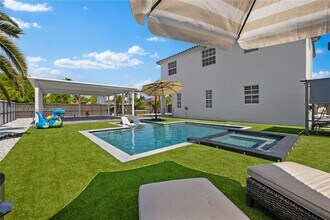 12980 SW 203rd Ln in Miami, FL - Building Photo - Building Photo