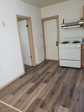 1544 S 21st St, Unit UPPER in Milwaukee, WI - Building Photo - Building Photo