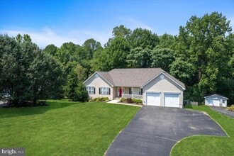 170 Coventry Ct in Owings, MD - Building Photo - Building Photo
