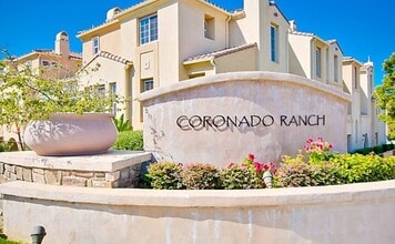 205 Marquette Ave in San Marcos, CA - Foto de edificio - Building Photo