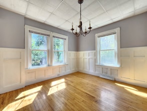 387 College Ave in Orono, ME - Building Photo - Building Photo