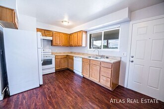 950 Bishop Ct in Castle Rock, CO - Building Photo - Building Photo