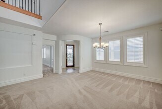 153 Crooked Putter Dr in Las Vegas, NV - Building Photo - Building Photo