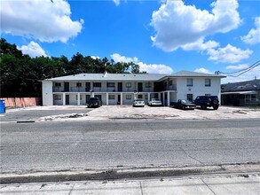 206 W Roosevelt St in Baton Rouge, LA - Building Photo - Building Photo