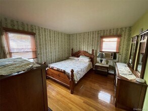 19 Patti Ln in Yonkers, NY - Building Photo - Building Photo