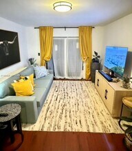 1033 Lenox Ave. in Miami Beach, FL - Building Photo - Building Photo