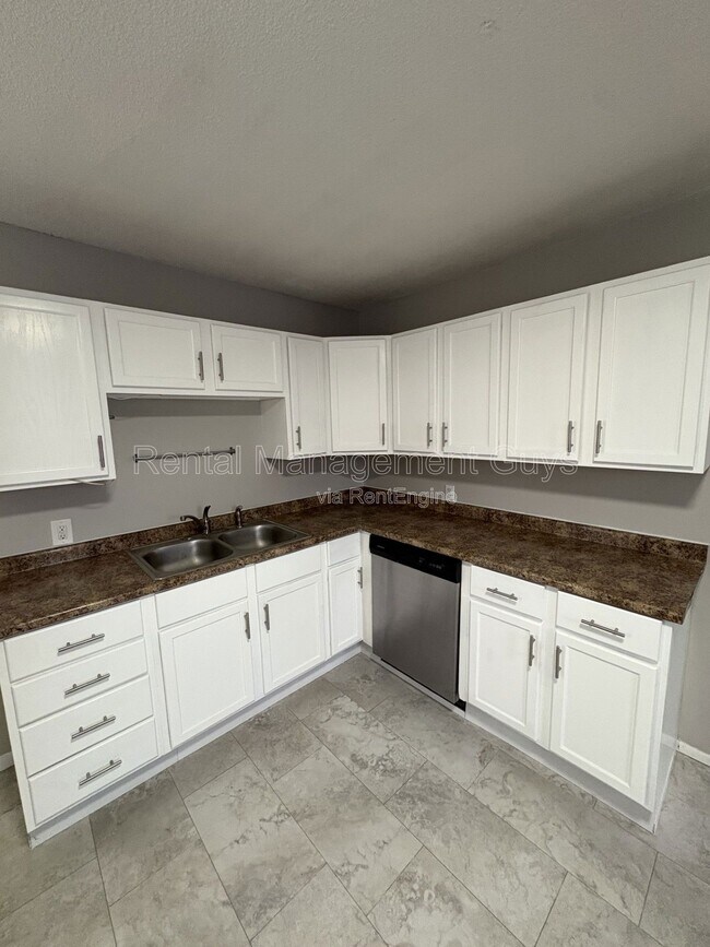 1826 NE Jackson St in Minneapolis, MN - Building Photo - Building Photo