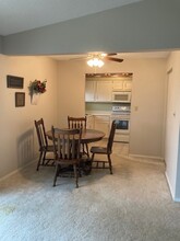 806 Huckleberry Heights Dr, Unit 806 in Hannibal, MO - Building Photo - Building Photo