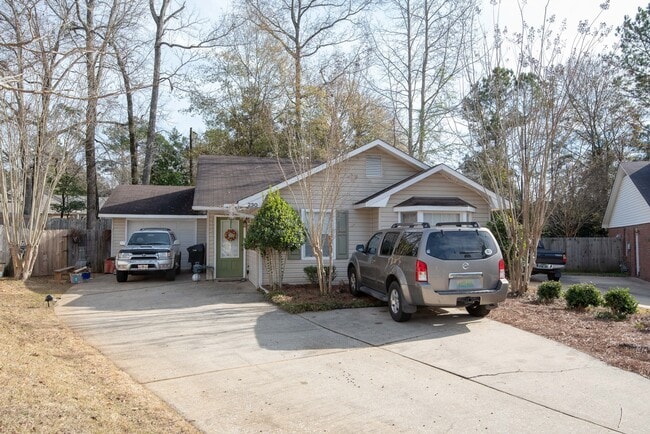 Kellie Lane - Excellent location