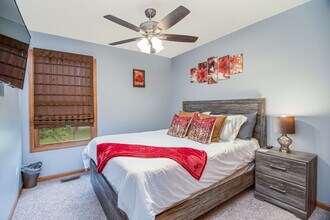 8057 Mason Ln, Unit SI ID1285020P in Woodridge, IL - Foto de edificio - Building Photo