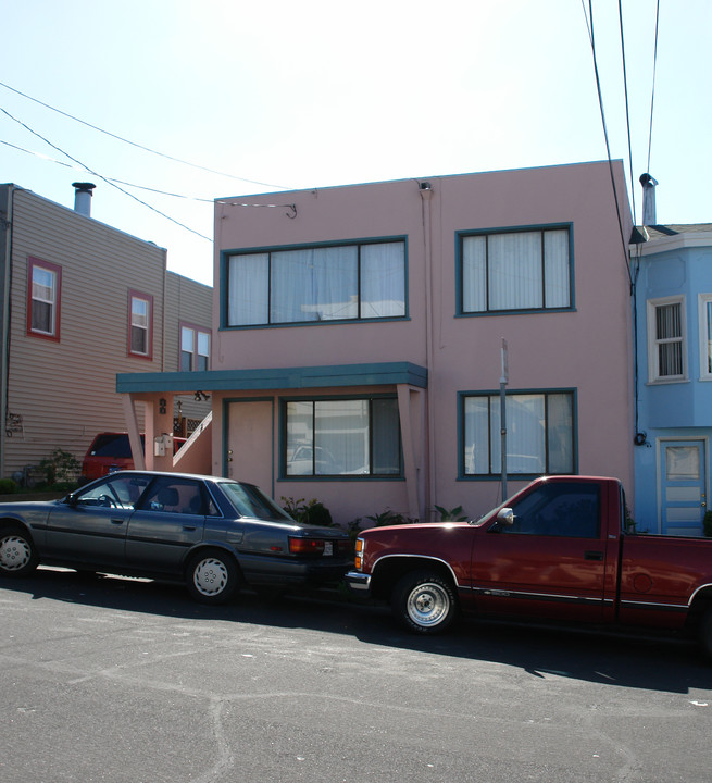 50 Eastlake Ave in Daly City, CA - Building Photo