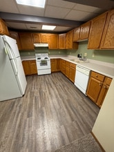 1127 Trail Dr in Gibbon, NE - Building Photo - Building Photo