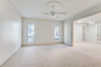 1612 Canyon Oaks Dr in Irving, TX - Building Photo - Building Photo