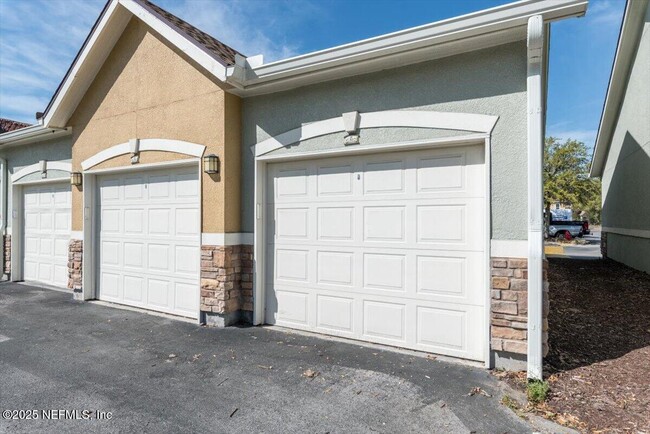 5617 Bowden Rd in Jacksonville, FL - Building Photo - Building Photo