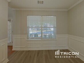2880 Chilhowee Dr in Atlanta, GA - Building Photo - Building Photo