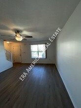 1812 Pointed Leaf Ln in Fort Walton Beach, FL - Foto de edificio - Building Photo