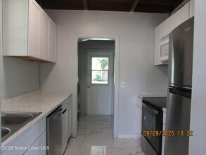 1647 Dixie Way in Melbourne, FL - Building Photo - Building Photo