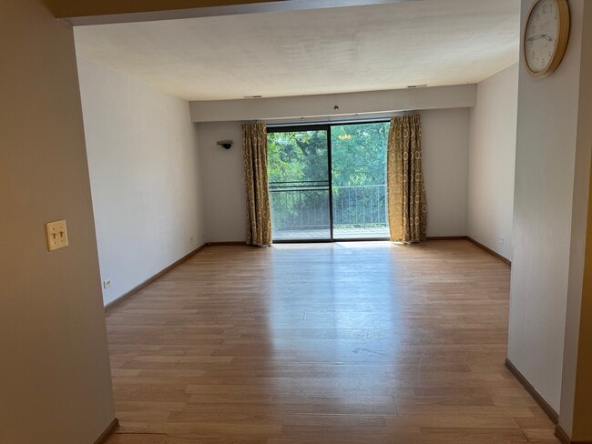 21W581 North Ave, Unit 7 in Lombard, IL - Building Photo - Building Photo