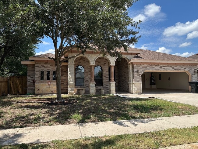 2720 Fairmont Ave in McAllen, TX - Building Photo - Building Photo