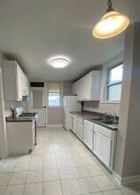2344 W Barry Ave in Chicago, IL - Building Photo - Building Photo