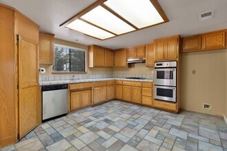 13460 Tutelo Rd in Apple Valley, CA - Building Photo - Building Photo