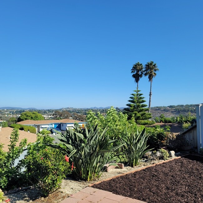 3280 Anchor Cir in Oceanside, CA - Building Photo - Building Photo