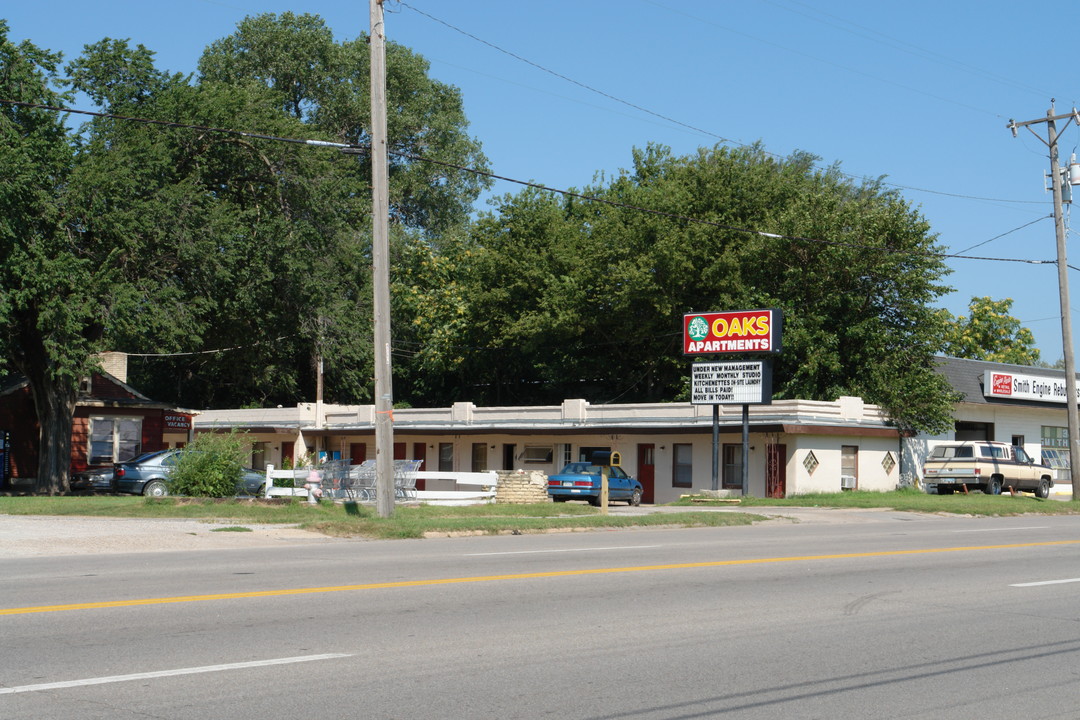 3041 S Broadway St in Wichita, KS - Building Photo