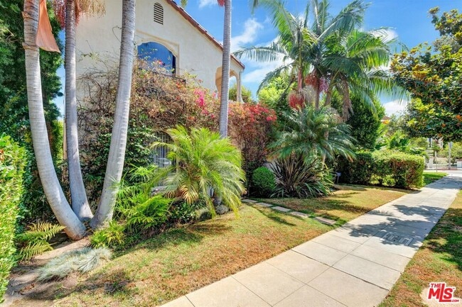 property at 458 Smithwood Dr