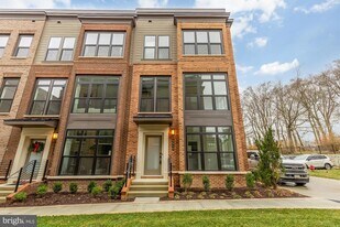 5414 Goshawk Aly in Bethesda, MD - Building Photo