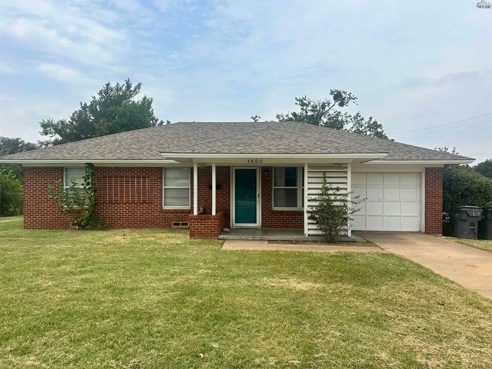 4800 Earl St in Wichita Falls, TX - Building Photo